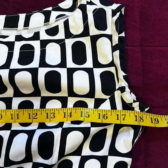 Jessica Howard Black & White Geometric Design Sleeveless Dress‎ - Picture 6 of 7